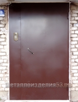 Дверь входная двухстворчатая гладкая