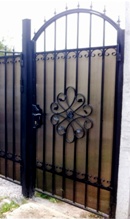 Калитка железная с элементами ковки  (артикул-КС06)