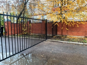 Установка сварного забора и калитки на Октябрьской д. 8А