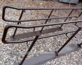 Поручень к пандусу двойной со стойками (артикул-ПОМ02)