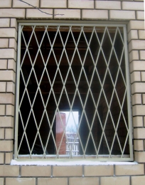 Решетка на окно сварная