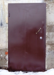 Дверь входная металлическая, гладкий лист