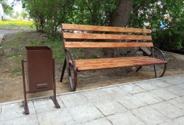 Урна металлическая опрокидывающаяся уличная