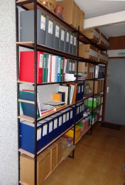 Стеллаж на металлическом каркесе для документации