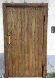 Дверь в подъезд, эко-дизайн