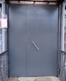 Дверь входная металлическая двустворчатая