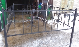 Оградка на могилу металлическая с калиткой