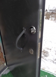 Дверь входная утепленная, 2 замка