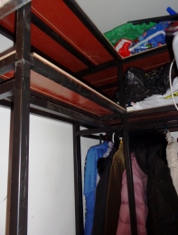 Гардероб на металл. каркасе, верхняя часть