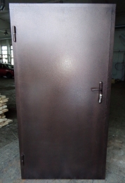 Дверь входная гладкая с порошковым покрытием