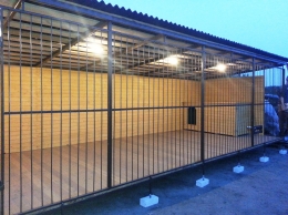 Вольер-макси, с крышей, стеной, освещением