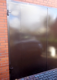 Ворота гаражные, утепленные с молотковой покраской