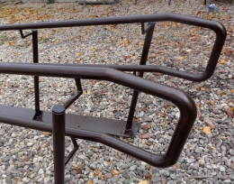 Опорные поручни для инвалидов двойные, металлические