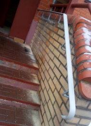 Поручень одинарный настенный