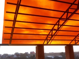 Навес большой, покрытие монлитный поликарбонат