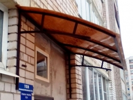 Навес над входом каркас металл, поликарбонат