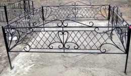 Ритальное ограждение с элементами ковки