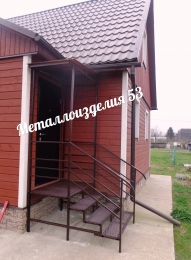 Входная группа с козырьком