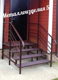 ступени с покрытием из ПВЛ листа