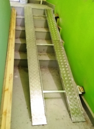 Пандус откидной усиленный из алюминия