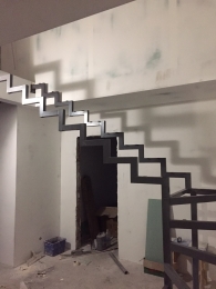 каркас лестницы под деревянные ступени Сырковкое шоссе