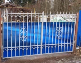 Ворота п. Крестцы