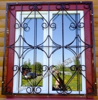 Решетка оконная с ковкой, средний узор (артикул-РК04)