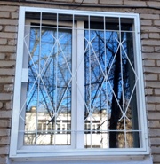 Решетка оконная сварная со средним декором (артикул-РС06)