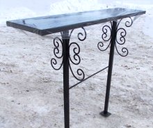 Лавка с кованым декором (артикул - МРК08)