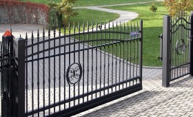 Откатные ворота с ковкой дугообразные (Артикул СОВ-05)